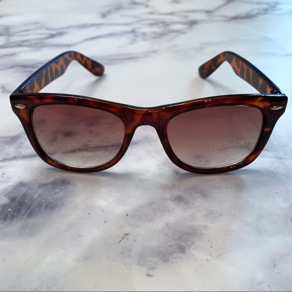 FINAL PRICE Joy Mangano brown tortoise shell frame with brown lens sunglasses - Picture 2 of 5